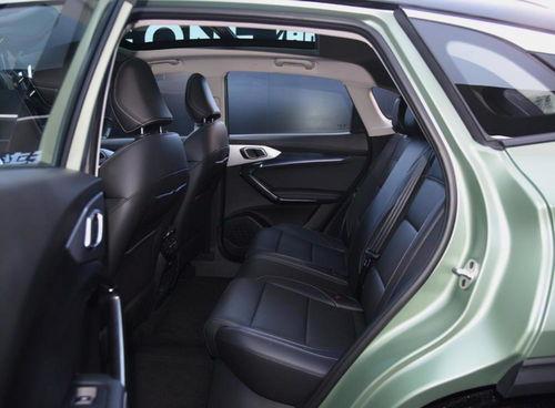 国产小钢炮声浪视频,热血声浪点燃激情瞬间