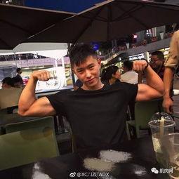 外国人开国产小钢炮视频,外国人视角下的性能盛宴  第1张